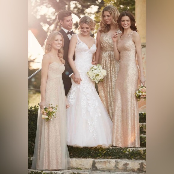 Essence Bridal Collection; Ivory w blush tone underneath;size 4-6(Bride size 10) - Picture 9 of 10